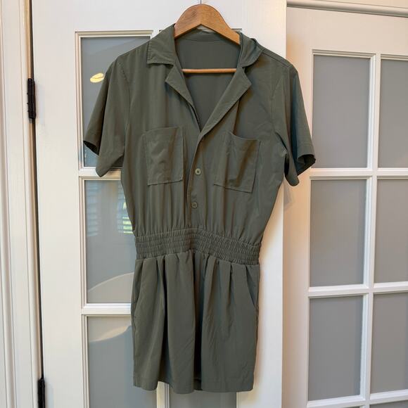 Vuori Villa Romper Collared Versatile Travel Wrinkle Resistant Green Small - Picture 2 of 2